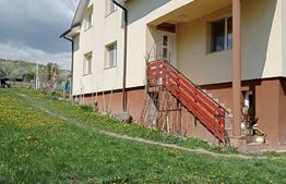 Casa de vis pe 3 nivele, cu grădină generoasă și anexe multiple, la numai 4 km de Bistrița