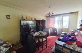 Apartament 3 camere de vanzare, zona Lama 