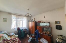 Apartament 3 camere de vanzare, zona Lama 