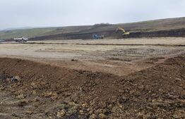 Teren de 28800MP(2.8ha). Pregatit pentru investitie! 