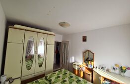 Apartament 4 camere decomandat zona STEFAN CEL MARE 
