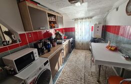 Apartament 3 camere, zona Andrei Muresanul 