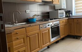 Apartament cu 4 camere, zona Andrei Muresanul 