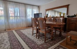 Casa de vânzare cu potențial comercial într-o zonă deosebită