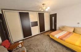 Apartament 2 camere semidecomandate .Zona Decebal