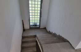 Casă semifinisată, 214 mp utili, teren cu 800 mp