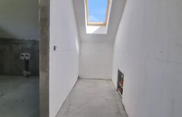 Casă semifinisată, 214 mp utili, teren cu 800 mp