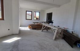 Casă semifinisată, 214 mp utili, teren cu 800 mp