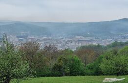 Teren deosebit de 21.000 mp cu vedere panoramică asupra orașului
