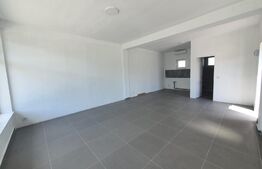 Spatiu comercial/birouri cu vad excelent + 5 locuri de parcare, 100mp utili