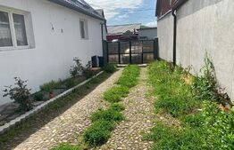 Casa 4 camere, 110mp, zona linistita, teren 1000 mp, la 15 km de Bistrita