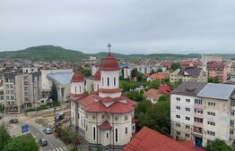 Apartament 4 camere, 87 mp, decomandat, 2 bai, zona Crinilor