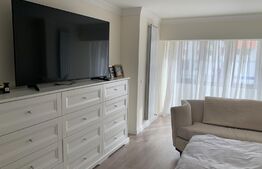Apartament de lux, 3 camere,2 bai,105 mp ,decomandat,etaj2, Central,2 parcari