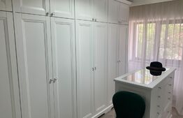 Apartament de lux, 3 camere,2 bai,105 mp ,decomandat,etaj2, Central,2 parcari