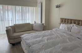 Apartament de lux, 3 camere,2 bai,105 mp ,decomandat,etaj2, Central,2 parcari