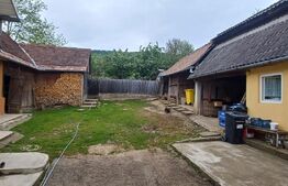 Casa 3 camere, la 20 km de Bistrita + afacere (magazin mixt in curte), 70mp, Exterior Est