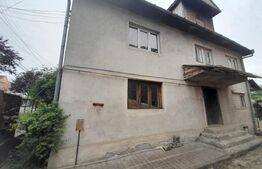 Casa 5 camere, 250mp,  teren 800mp, zona Libertatii