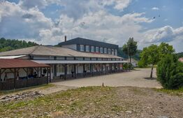 Spatiu Comerical Restaurant 15 camere, 1050mp, Josenii Bargaului