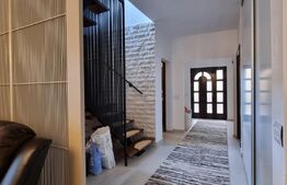 Casa 4 camere, 160mp, zona Unirea 