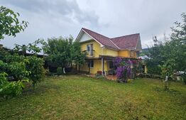 Casa de vanzare in Bistrita, Casa se afla in Oras. 