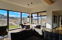 Casa cu 4 camere, amplasata pe 3200mp. 