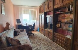 Apartament de inchiariat, 3 camere, 300 de euro negociabil