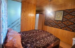 Casa cu 3 camere, 100mp utili, teren 6 ari,  zona Podul Jelnei