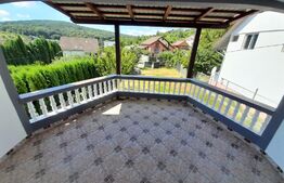  Casa, 200mp, terasa, 2 balcoane, ,zona Ghinziii