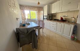 Apartament 2 camere, 50 mp, decomandat, zona Stefan Cel Mare 