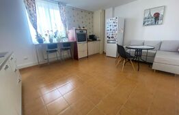 Apartament de 3 camere, 99 mp, decomandat, Calea Moldovei