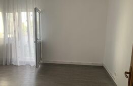 Apartament 3 camere, 88 mp, decomandat, zona Sud