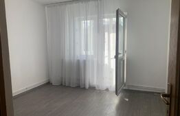 Apartament 3 camere, 88 mp, decomandat, zona Sud