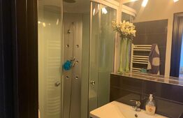 Apartament 3 camere, 80 mp, decomandat, zona Independentei