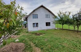 Casa de vanzare , zona Unirea, teren 1000mp