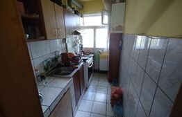 Apartament 3 camere, 50 mp, balcon, zona Decebal