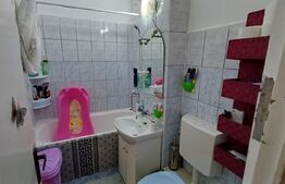 Apartament de vanzare 2 camere,etaj intermediar, decomandat , zona Han