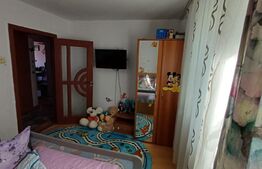 Apartament de vanzare 2 camere,etaj intermediar, decomandat , zona Han