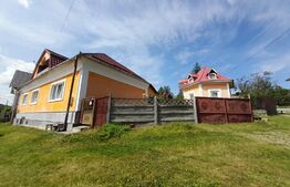 Casa, 150 mp, teren 5600 mp, zona Ghinda