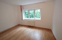 Apartament 3 camere, 64mp, balcon, Zona Han