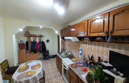 Apartament 2 camere, 50 mp, decomandat, zona Centrala