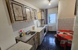 Apartament 3 camere, decomandat, etaj intermediar, zona Stefan 