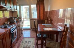 Apartament 3 camere, 68 mp, decomandat, zona Sud