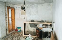 Apartament de 3 camere, 100mp utili,  parter, Valea Ghinzii + parcare 14mp 