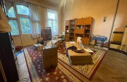 Casa 4 camere, 200 mp, teren, zona Ultracentral