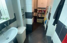 Apartament  4 camere, 110 mp, balcon,  zona Eminescu