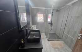 Apartament 3 camere, decomandat,  zona Unirea