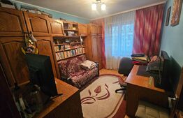 Aparament 3 camere, 66mp, decomandat, Sud