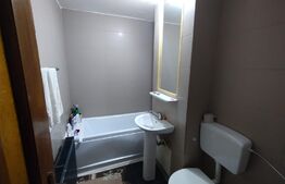 Apartament 4 camere,82 mp, decomandat, parter, oras Beclean