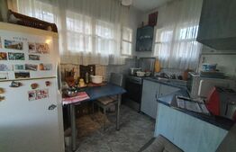 Casa 154 mp utili + 18 ari de teren in zona de centură