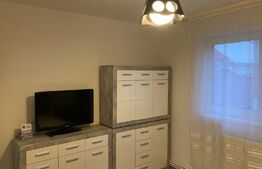 Apartament 3 camere, decomandat, etaj 2 zona lama 